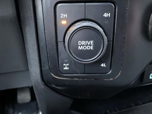 Used 2024 Ford F250 XLT image 24