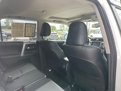 Used 2015 Toyota 4Runner SR5 Premium AWD/4WD image 25