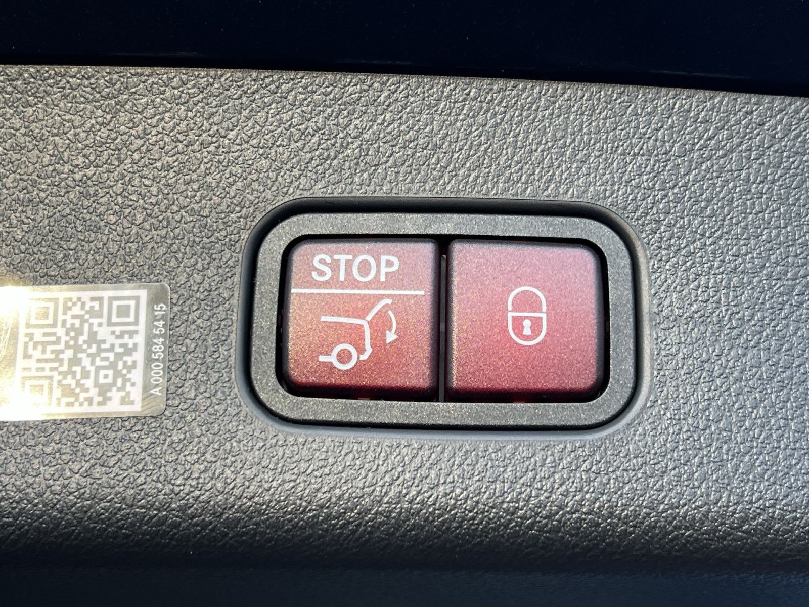 Certified 2026 Mercedes-Benz GLC 300 4MATIC image 25