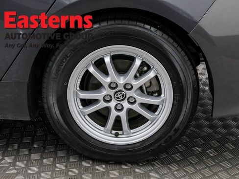 Used 2022 Toyota Prius Prime LE image 31