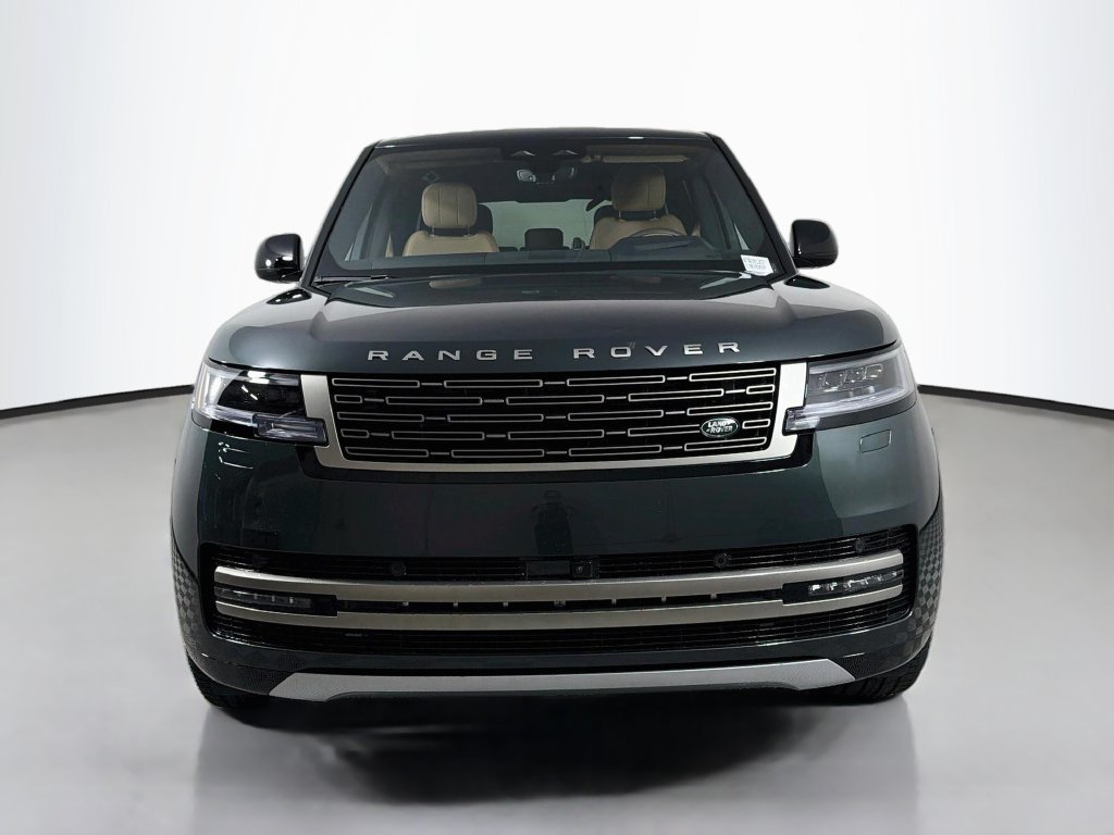 New 2026 Land Rover Range Rover Long Wheelbase SE AWD/4WD image 2