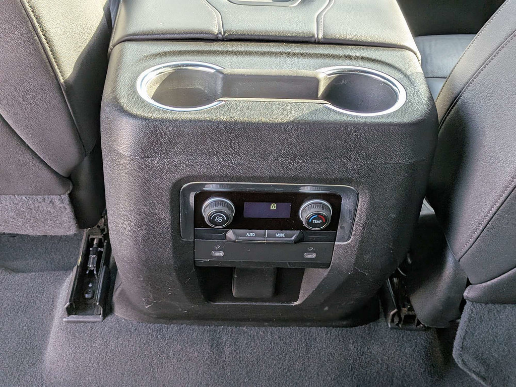 Used 2023 Chevrolet Tahoe LT RWD image 16