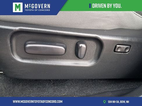 Used 2023 Toyota Tacoma SR5 AWD/4WD image 12
