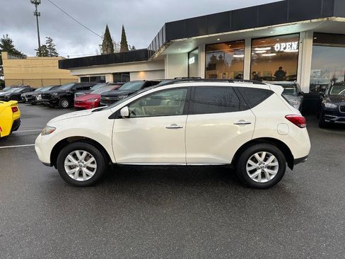 Used 2013 Nissan Murano SL w/ Navigation Pkg image 2