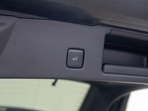 Used 2021 Ford Escape SEL w/ Technology Package image 30