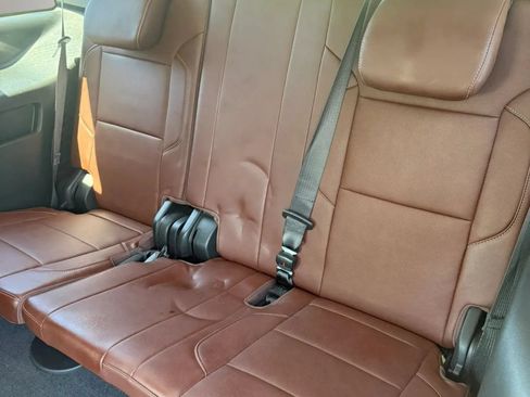 Used 2020 Chevrolet Tahoe Premier w/ Premier Plus Edition AWD/4WD image 13