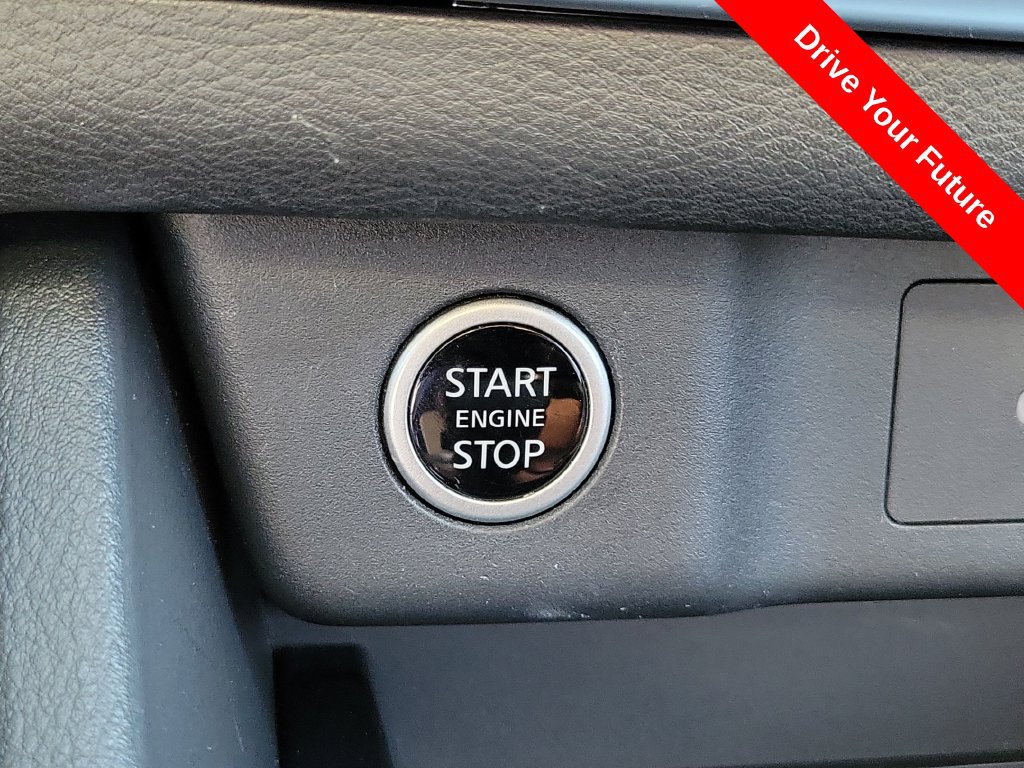 Used 2021 Nissan Rogue SV FWD image 10
