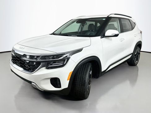 Used 2024 Kia Seltos SX AWD/4WD image 3