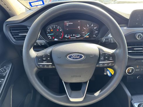 Used 2020 Ford Escape S image 12