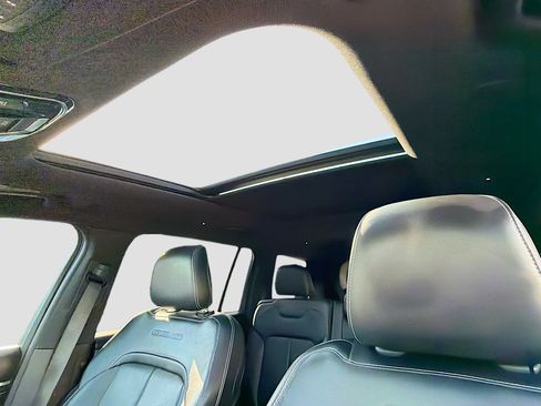 Used 2022 Jeep Grand Cherokee L Overland image 29