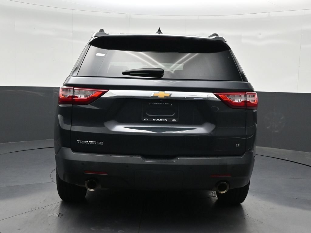 Used 2021 Chevrolet Traverse LT FWD image 4