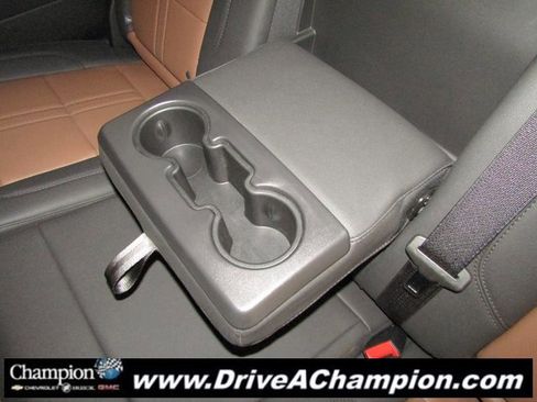 Certified 2025 Chevrolet Silverado 2500 High Country w/ High Country Premium Package image 33