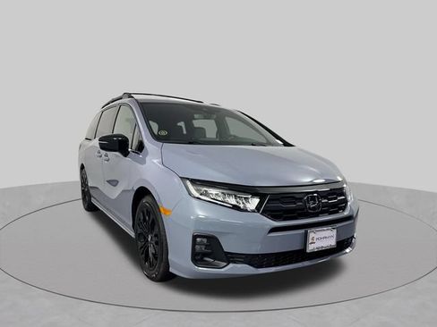Used 2026 Honda Odyssey Sport-L image 3