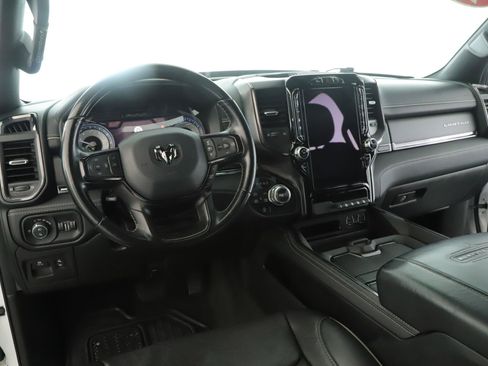 Used 2022 RAM 1500 Limited AWD/4WD image 2