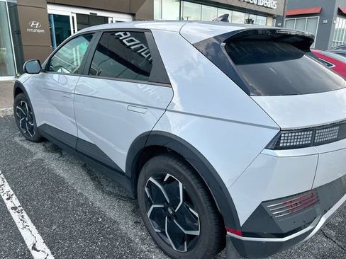 Certified 2024 Hyundai Ioniq 5 SEL AWD/4WD image 5