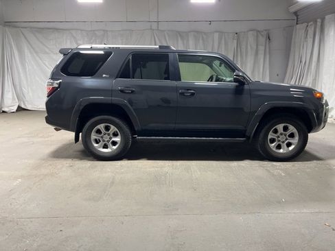 Used 2024 Toyota 4Runner SR5 Premium image 8