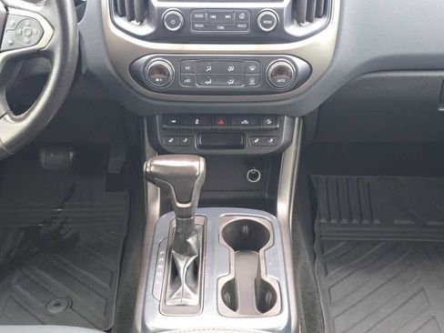 Used 2017 Chevrolet Colorado Z71 image 13