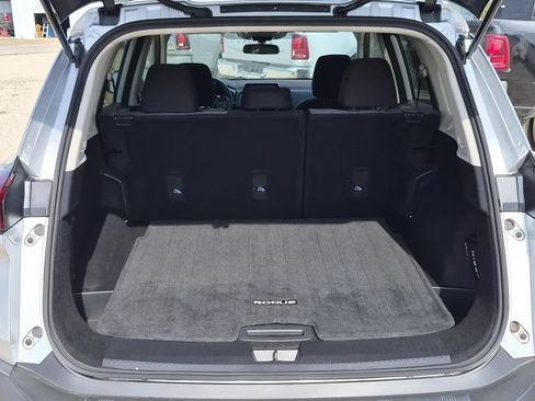 Used 2022 Nissan Rogue SV FWD image 10