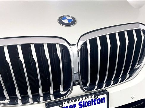 Used 2022 BMW X5 xDrive40i w/ Premium Package AWD/4WD image 30