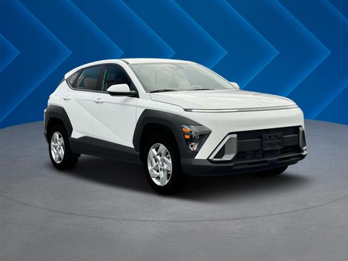 New 2025 Hyundai Kona SE image 11