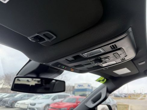 Used 2024 Chevrolet Tahoe Z71 w/ Luxury Package image 34