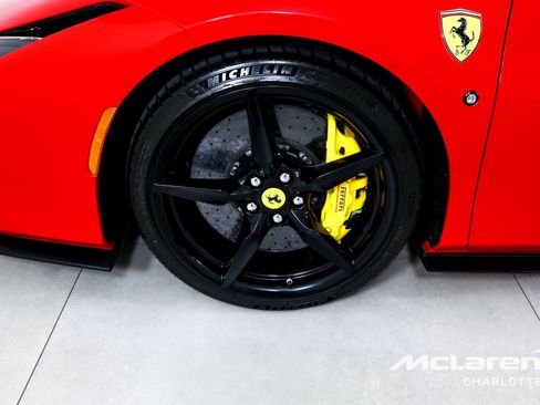 Used 2020 Ferrari F8 Tributo RWD image 30