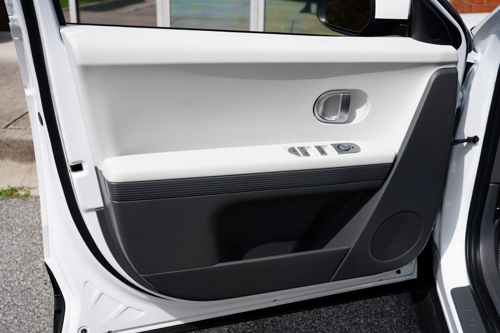 Used 2024 Hyundai Ioniq 5 SEL RWD image 41