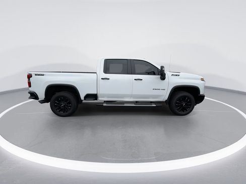 Used 2026 Chevrolet Silverado 2500 LT w/ Trail Boss Package image 9