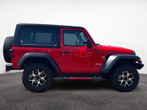 Used 2019 Jeep Wrangler Sport AWD/4WD image 6