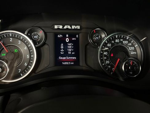 Used 2024 RAM 2500 Big Horn w/ Bed Utility Group image 16