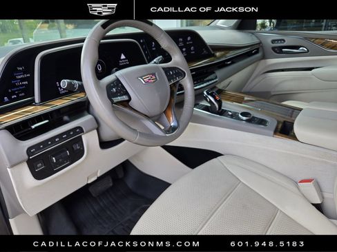 Used 2022 Cadillac Escalade Sport Platinum AWD/4WD image 17