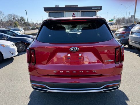 Used 2021 Kia Sorento EX image 5