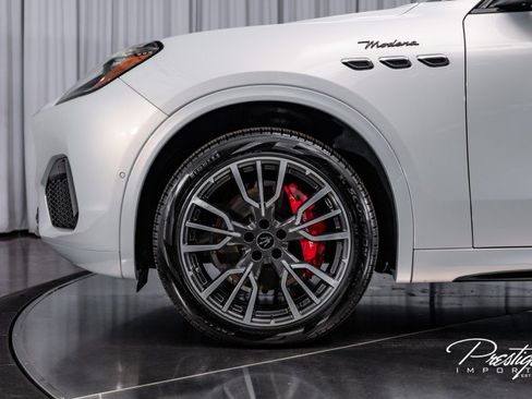 Used 2023 Maserati Grecale Modena image 11