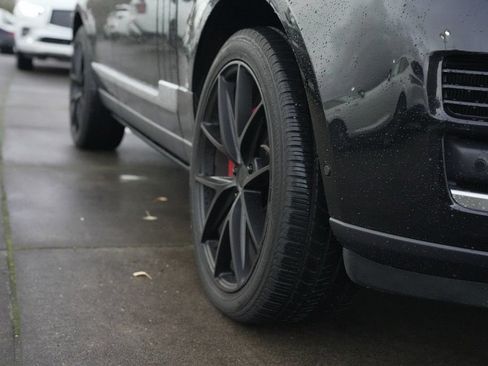 Used 2015 Land Rover Range Rover Supercharged AWD/4WD image 36