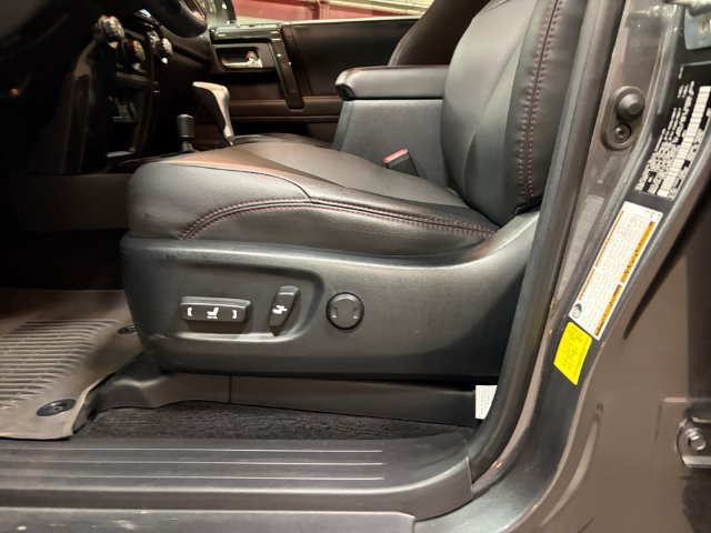 Used 2023 Toyota 4Runner TRD Off-Road Premium w/ Off Road Premium Plus Package AWD/4WD image 14