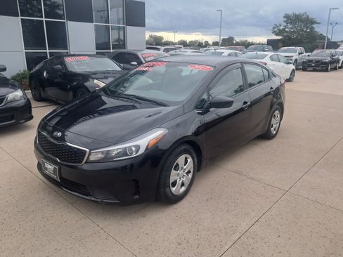 Used 2017 Kia Forte LX w/ LX Popular Package FWD image 1