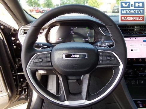 Used 2024 Jeep Grand Cherokee Limited 4xe AWD/4WD image 12