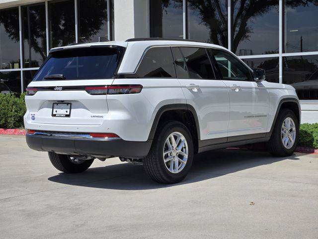 Certified 2024 Jeep Grand Cherokee Laredo X w/ Luxury Tech Group I AWD/4WD image 7