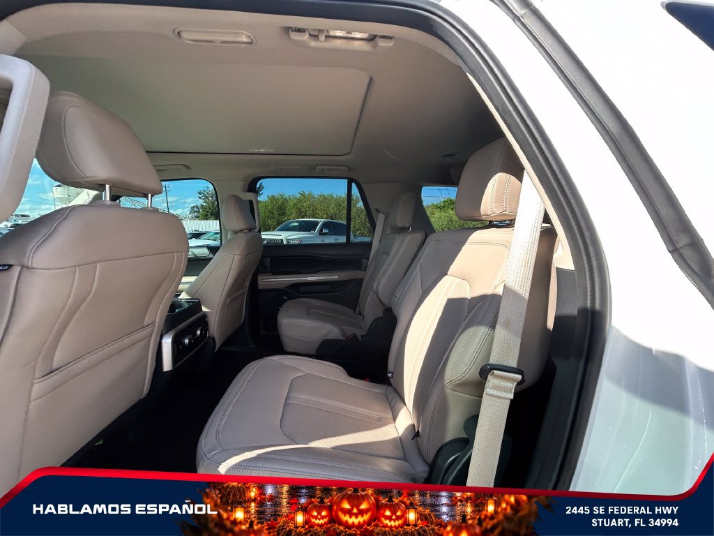Used 2024 Ford Expedition Limited RWD image 12