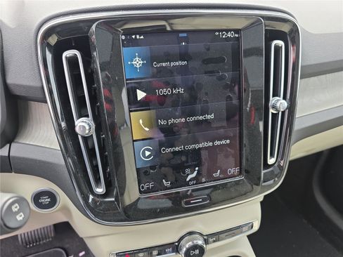 Used 2021 Volvo XC40 T5 Inscription w/ Advanced Package image 24