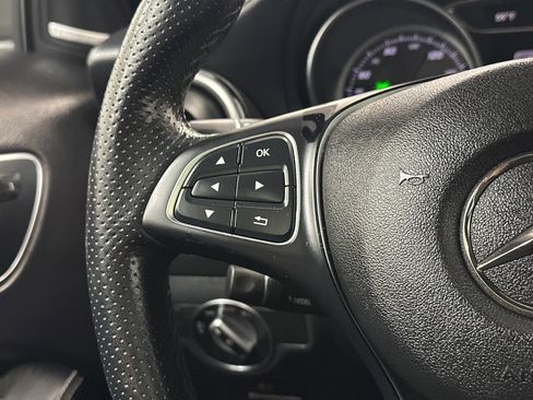 Used 2020 Mercedes-Benz GLA 250 4MATIC image 21