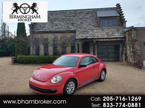 Used 2015 Volkswagen Beetle 1.8T image 1