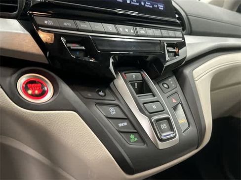 Certified 2025 Honda Odyssey EX-L image 24