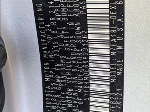 Used 2025 Toyota Corolla LE image 22