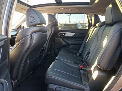 Certified 2024 Acura MDX SH-AWD w/ Technology Package image 10
