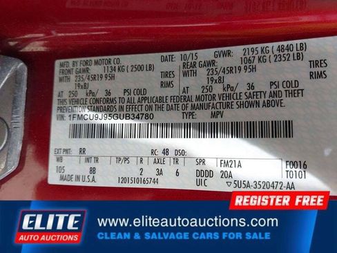 Used 2016 Ford Escape Titanium w/ Equipment Group 301A AWD/4WD image 17