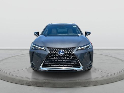 Used 2022 Lexus UX 250h w/ Accessory Package (Z1) AWD/4WD image 3