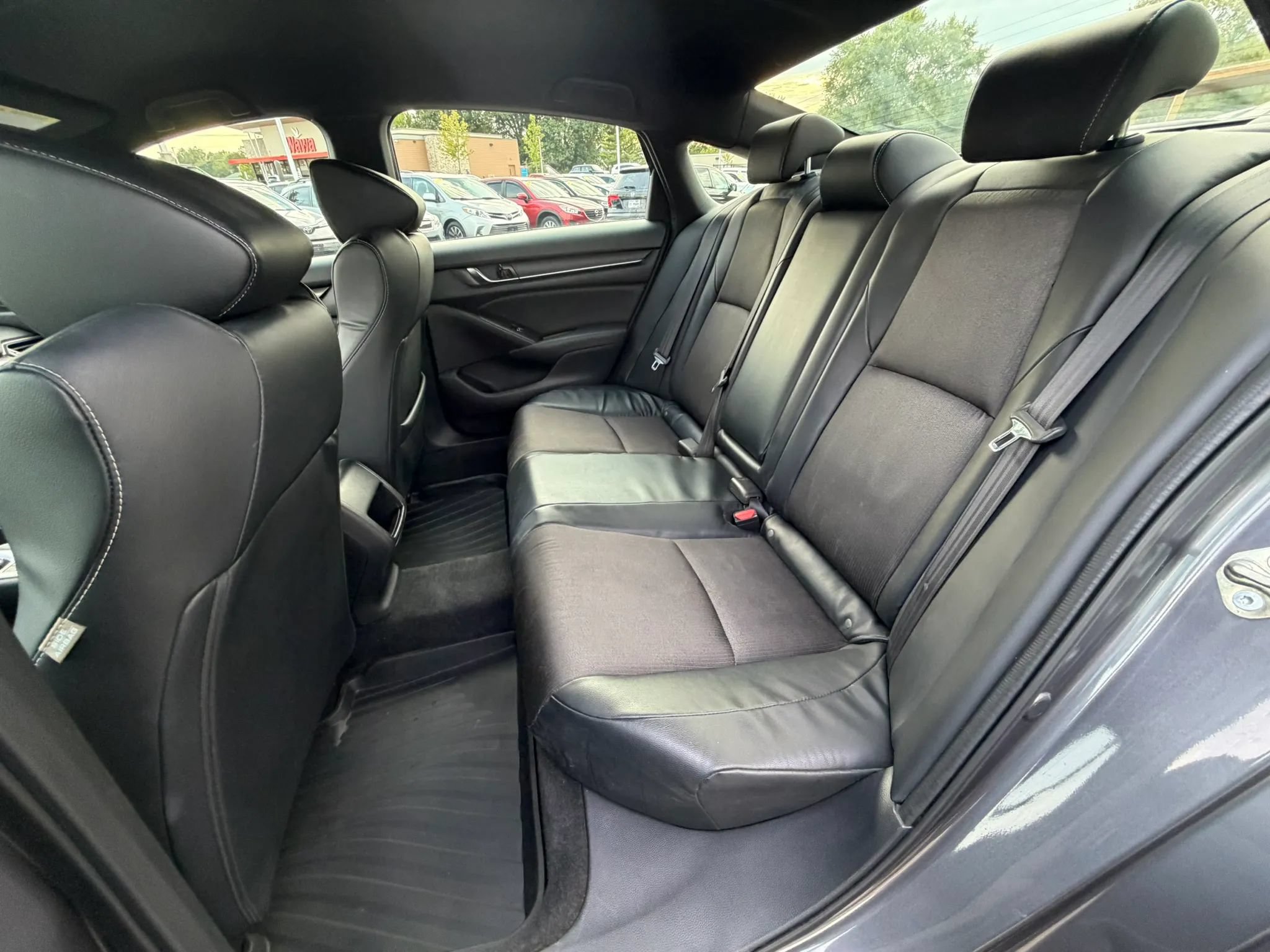 Used 2018 Honda Accord Sport image 18