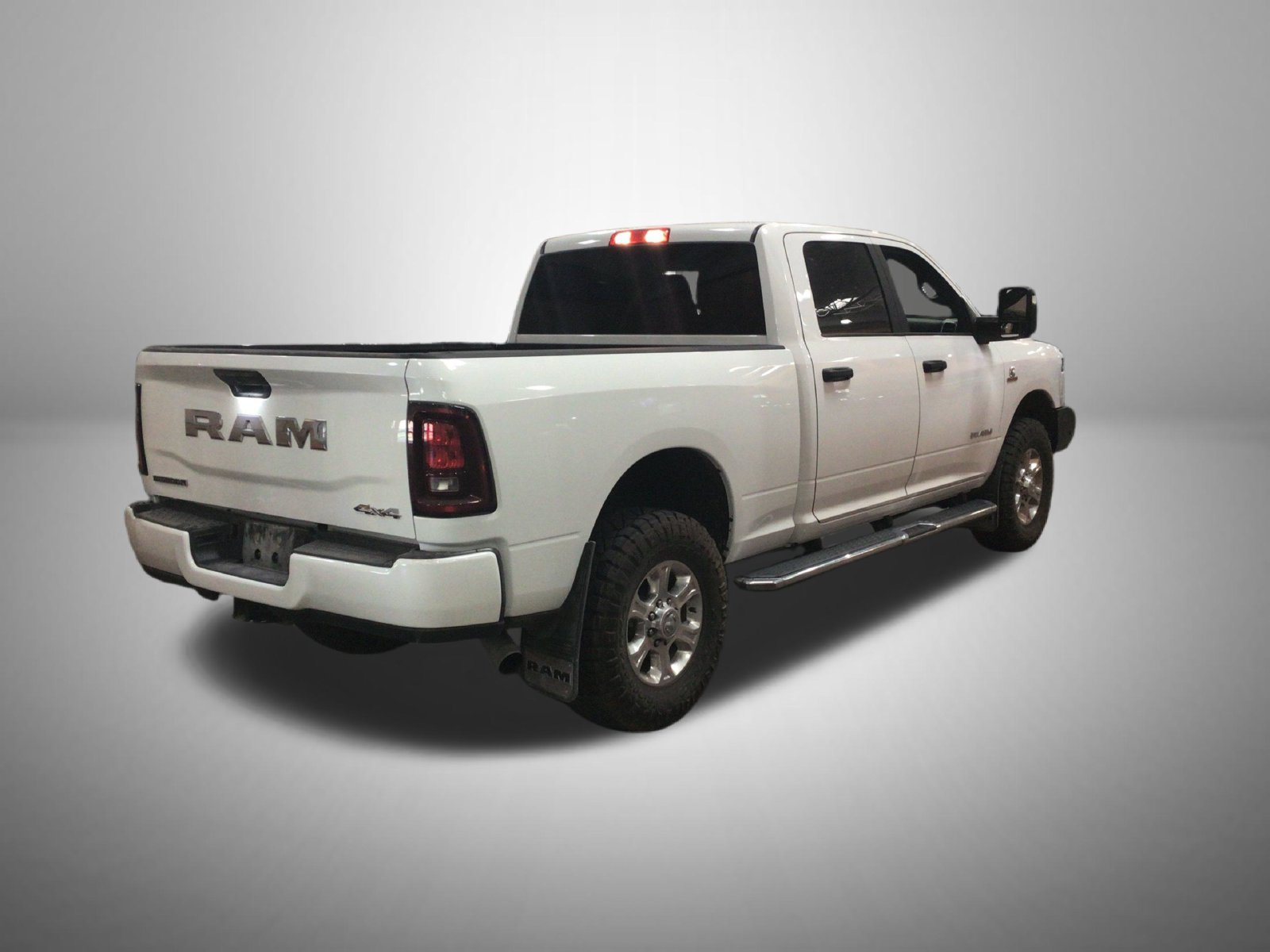 Used 2025 RAM 2500 Big Horn AWD/4WD image 4
