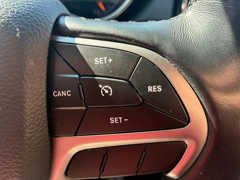 Used 2020 Jeep Grand Cherokee Laredo w/ Quick Order Package 2BN North AWD/4WD image 15